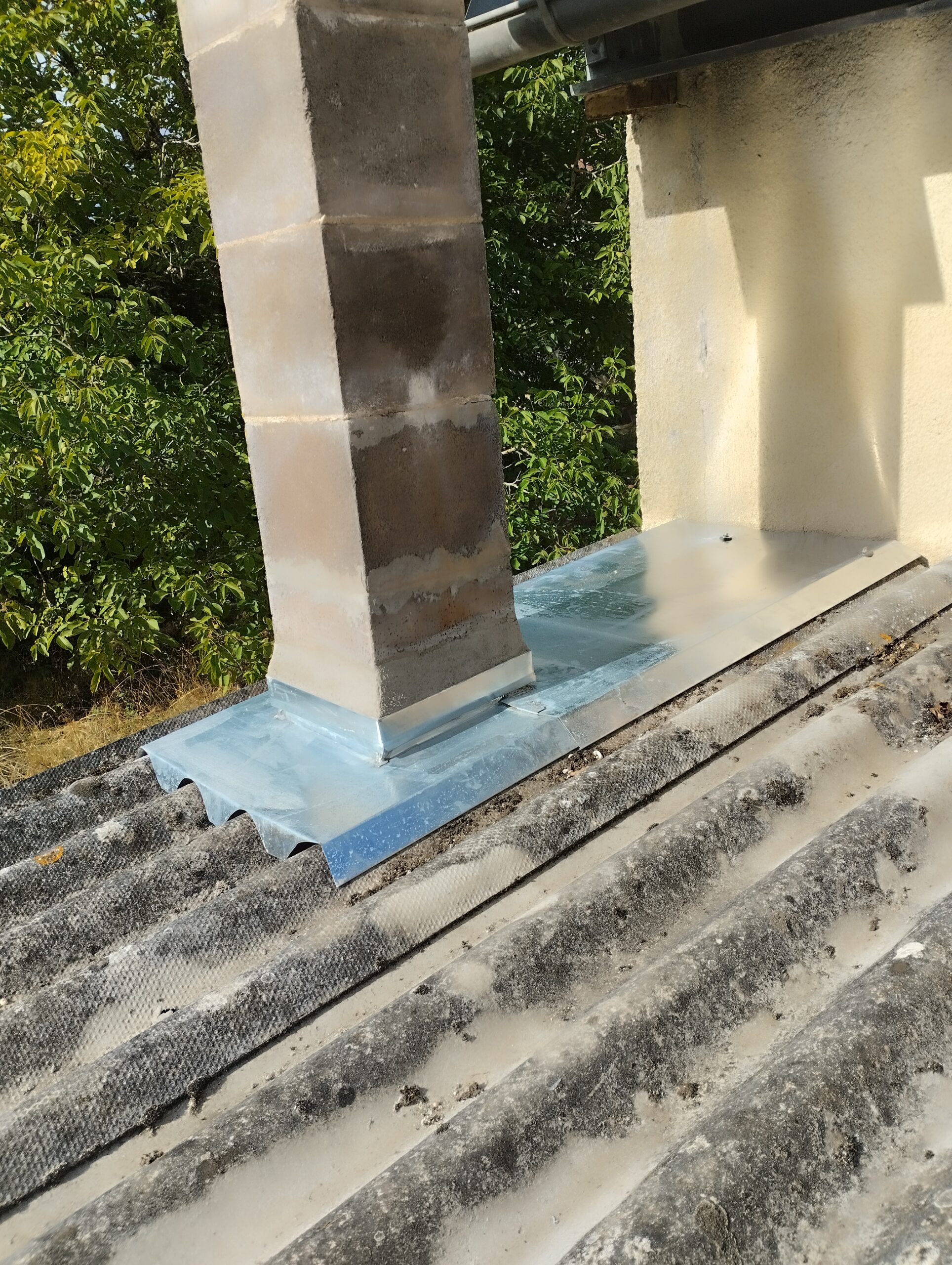 Couverture à Mareuil-en-Périgord