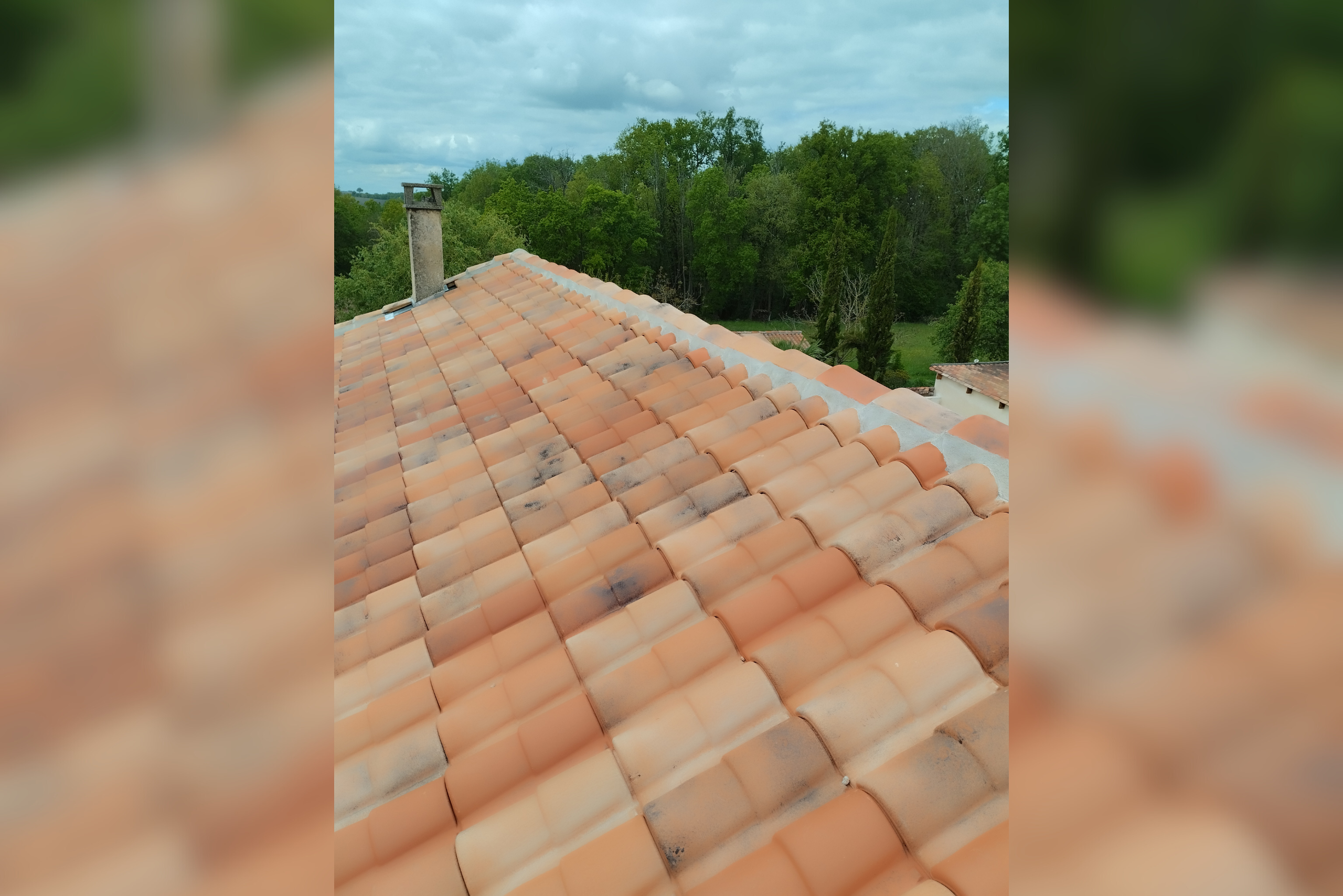 Couverture à Mareuil-en-Périgord